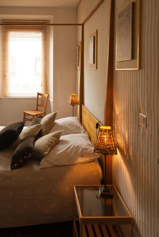 Les Chambres De Lourmel 폰티비 외부 사진