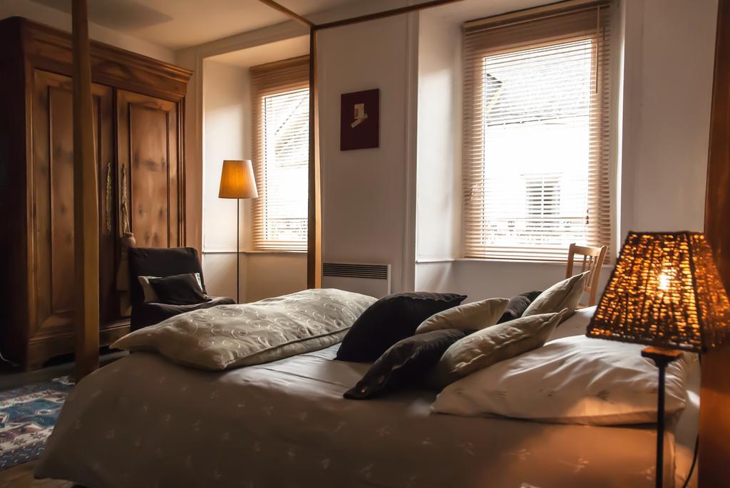 Les Chambres De Lourmel 폰티비 외부 사진