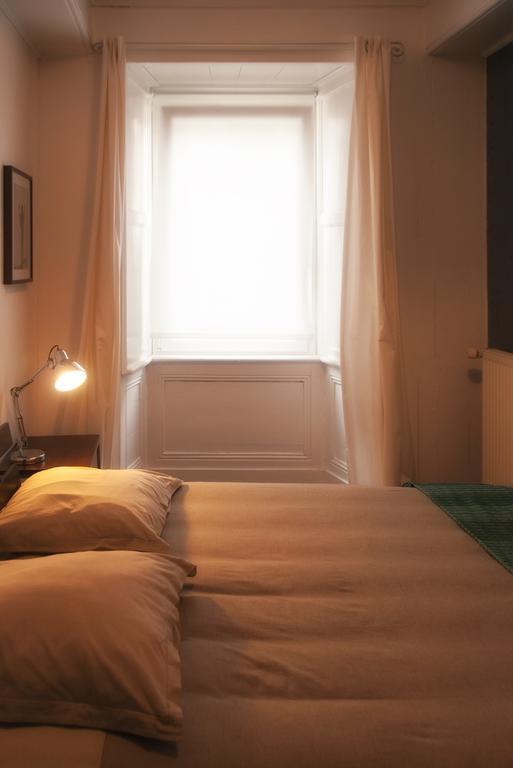Les Chambres De Lourmel 폰티비 외부 사진