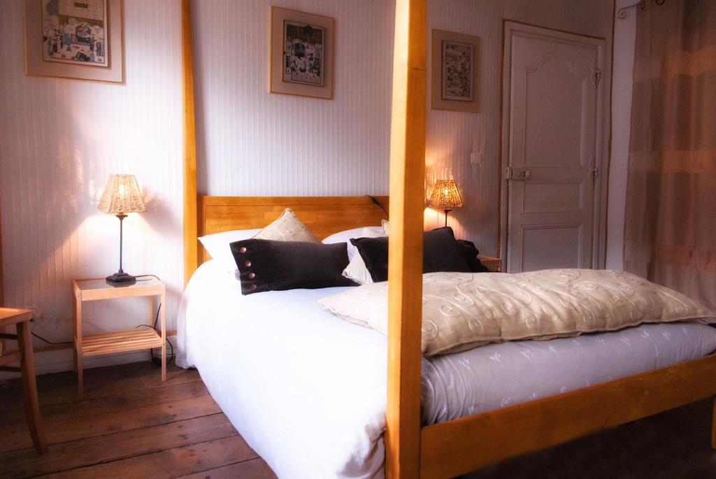 Les Chambres De Lourmel 폰티비 외부 사진