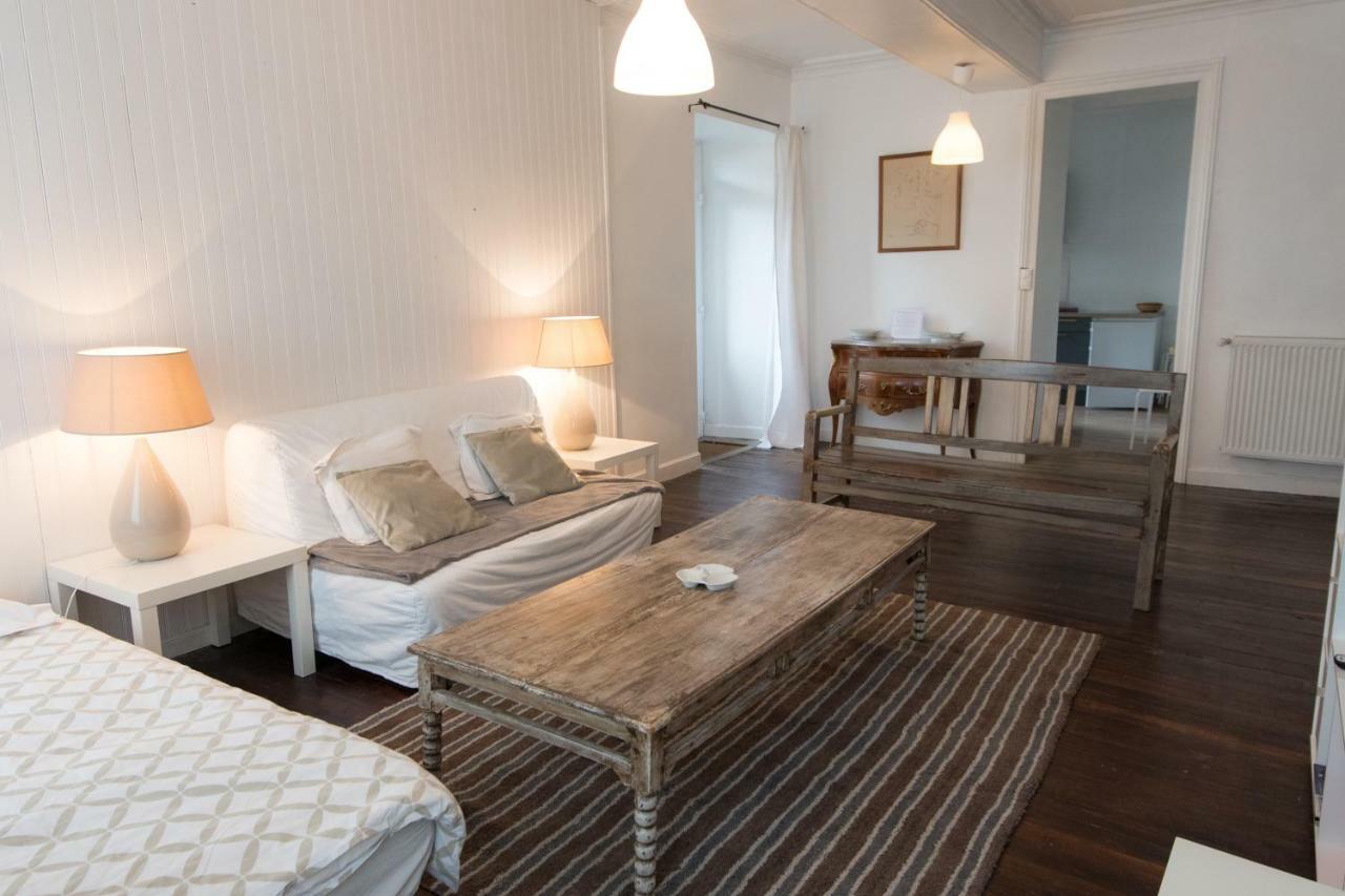 Les Chambres De Lourmel 폰티비 외부 사진