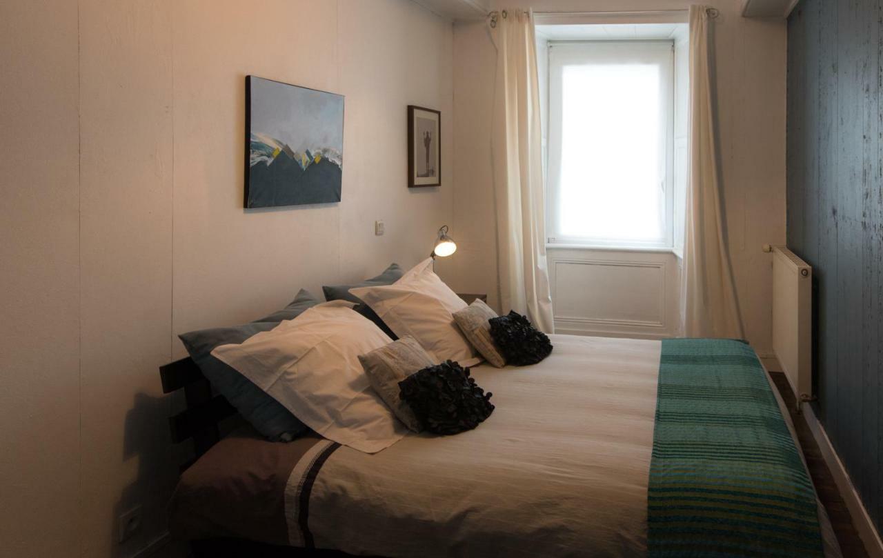 Les Chambres De Lourmel 폰티비 외부 사진