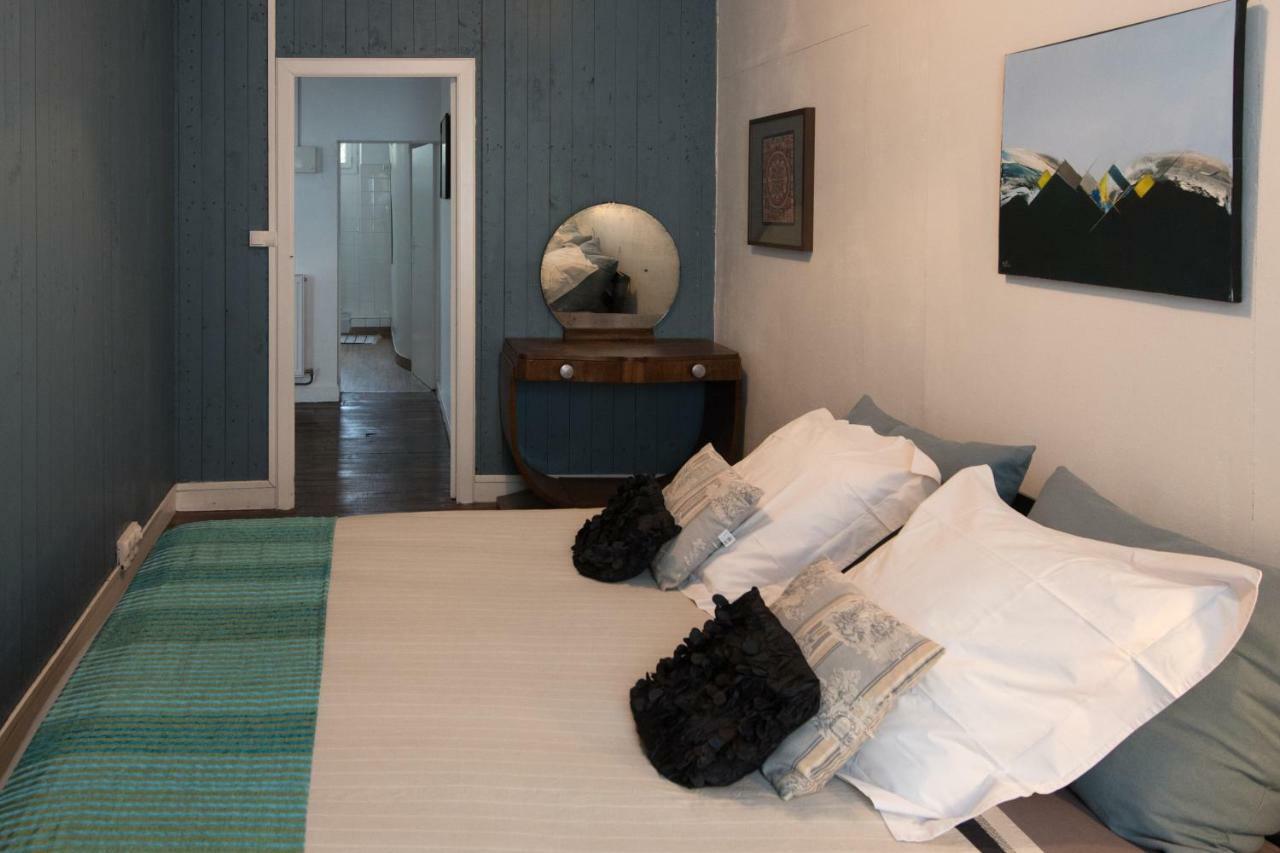 Les Chambres De Lourmel 폰티비 외부 사진