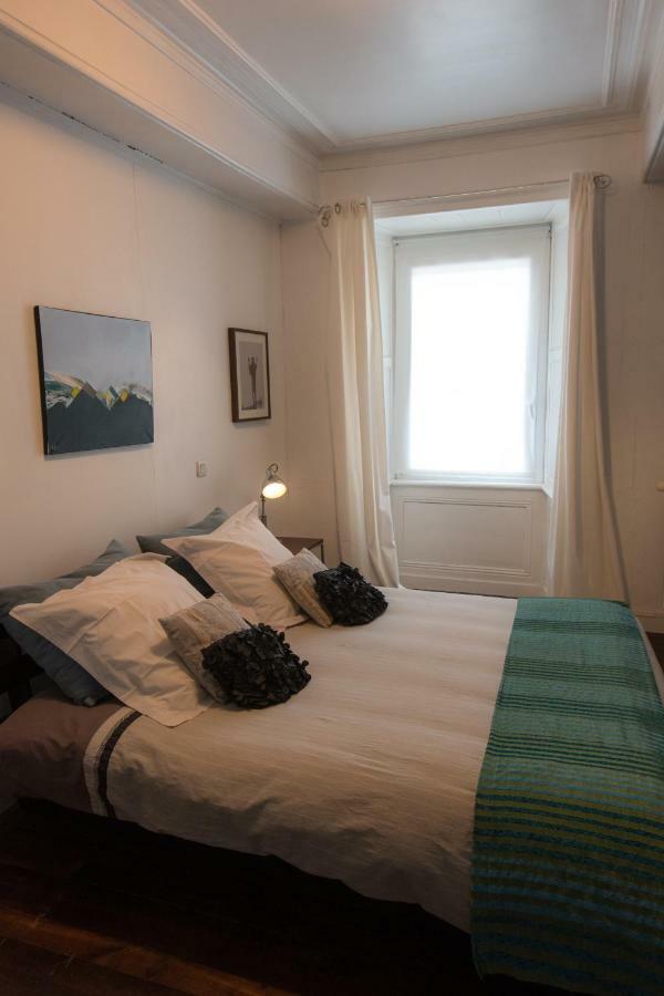 Les Chambres De Lourmel 폰티비 외부 사진
